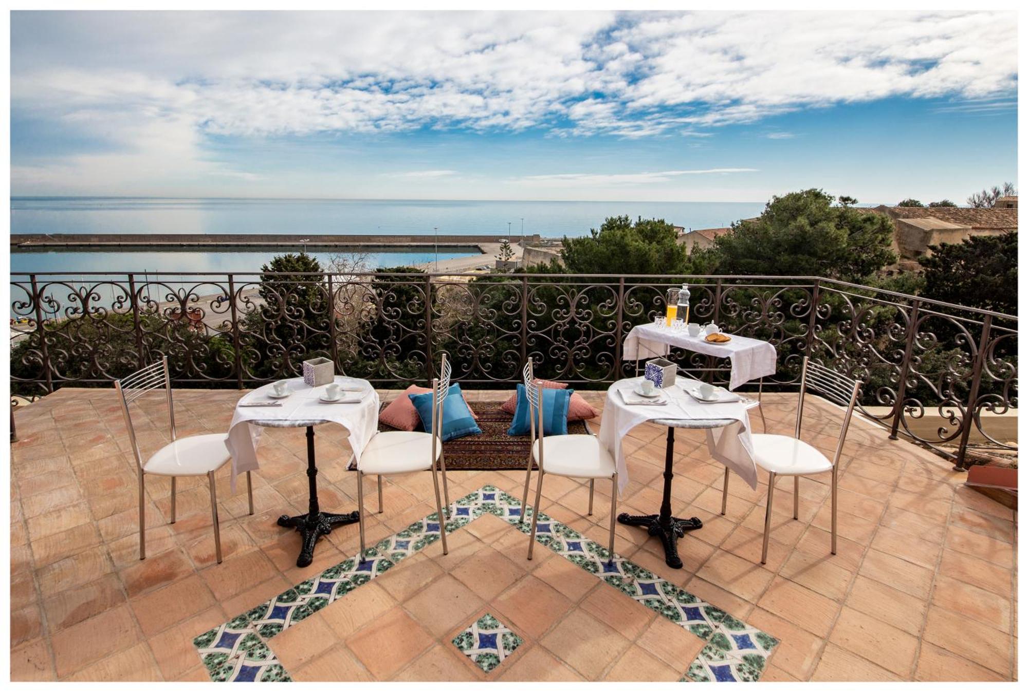 Boutique - Lodge & Suites Crotone Bagian luar foto