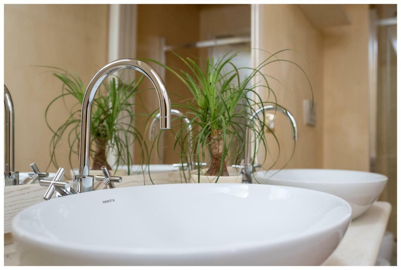 Boutique - Lodge & Suites Crotone Bagian luar foto